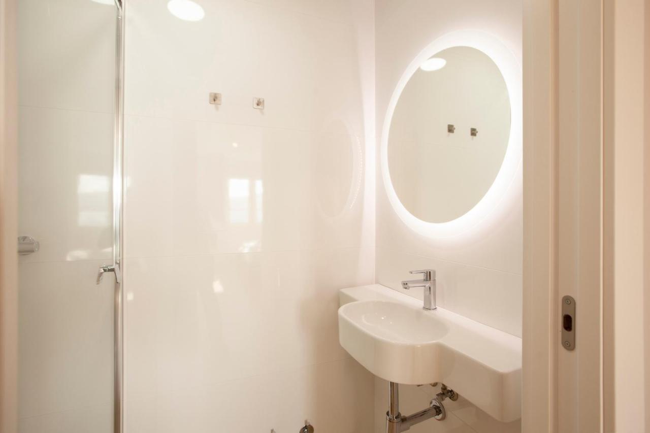 Apartamentos Reina Victoria Santander Bagian luar foto