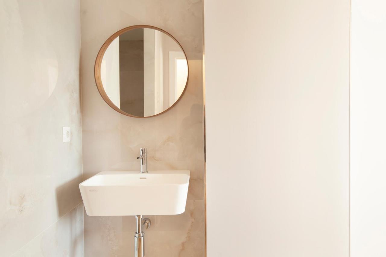 Apartamentos Reina Victoria Santander Bagian luar foto