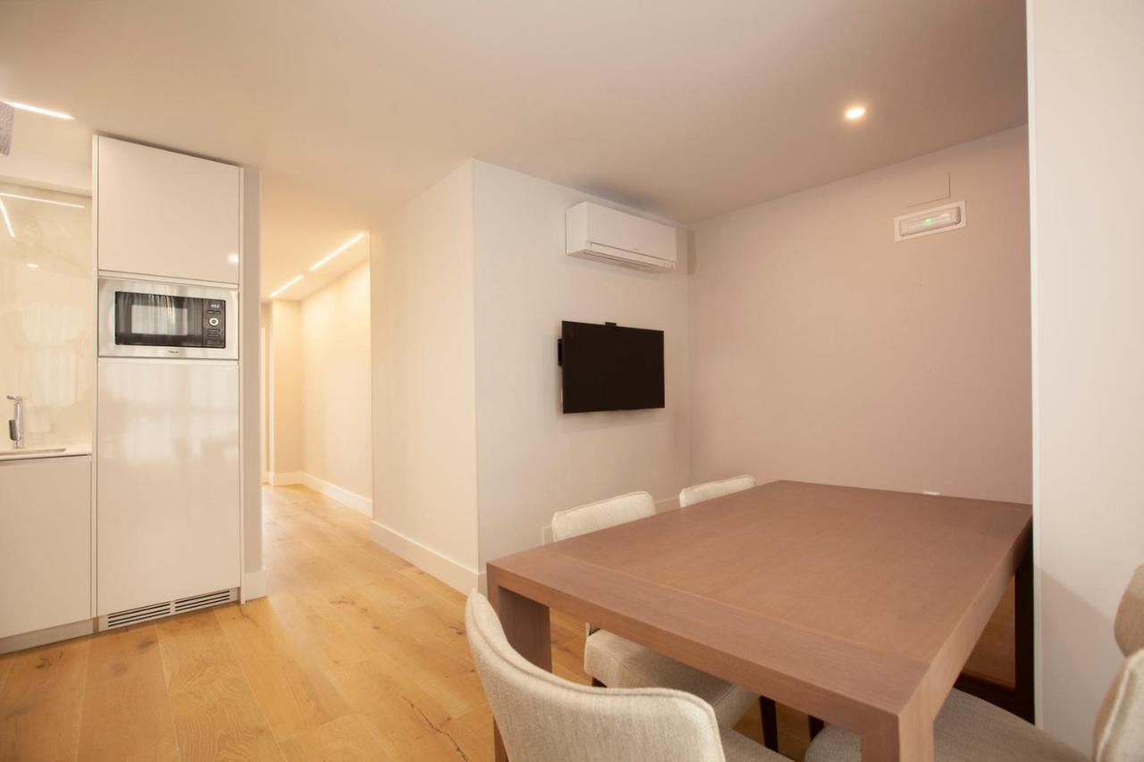 Apartamentos Reina Victoria Santander Bagian luar foto