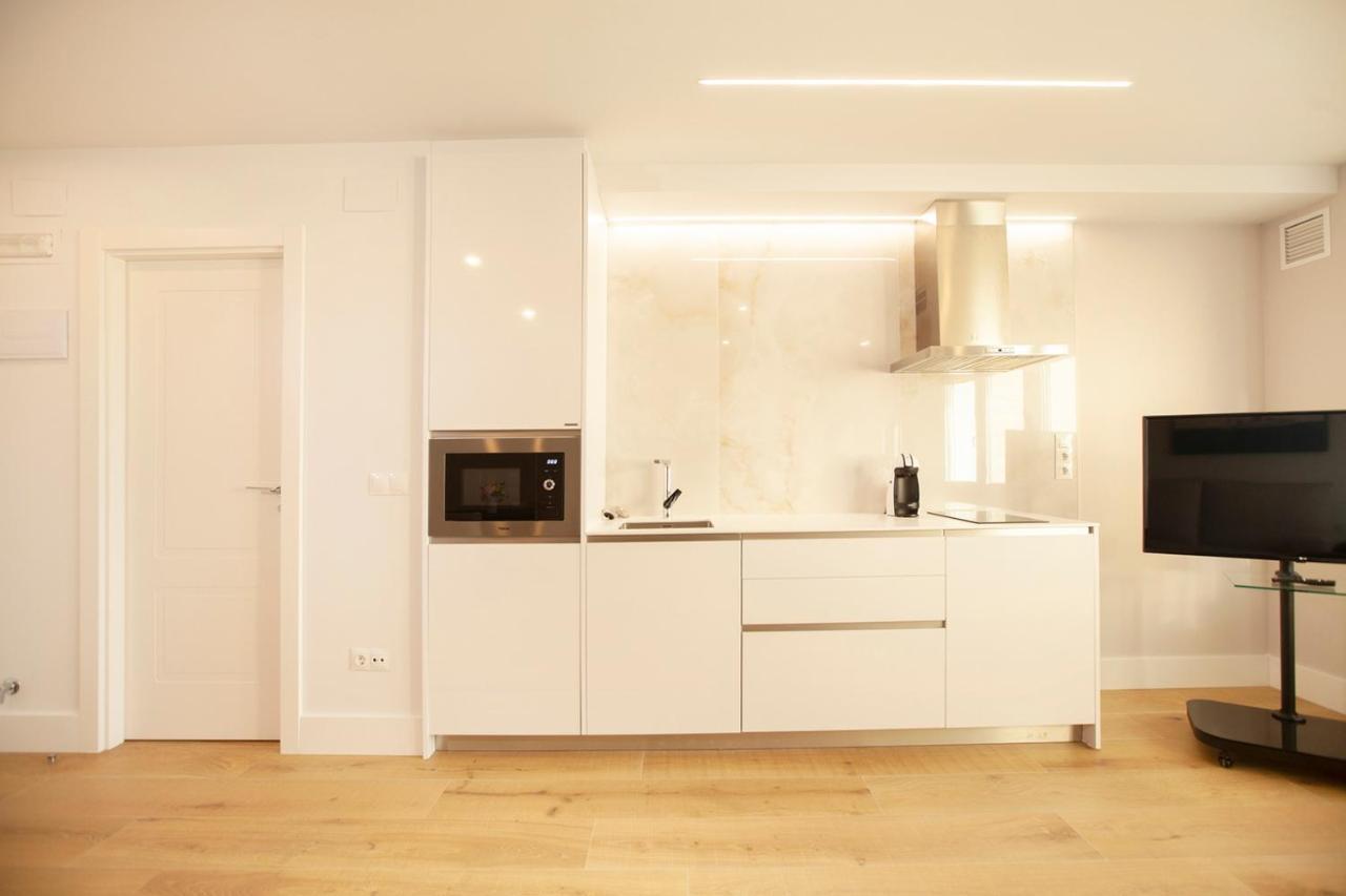 Apartamentos Reina Victoria Santander Bagian luar foto
