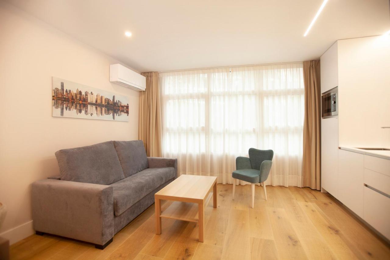 Apartamentos Reina Victoria Santander Bagian luar foto