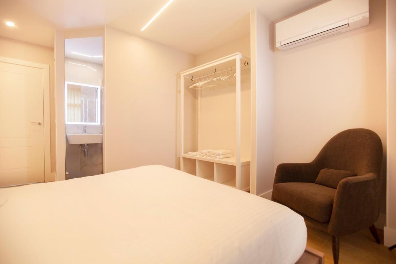 Apartamentos Reina Victoria Santander Bagian luar foto