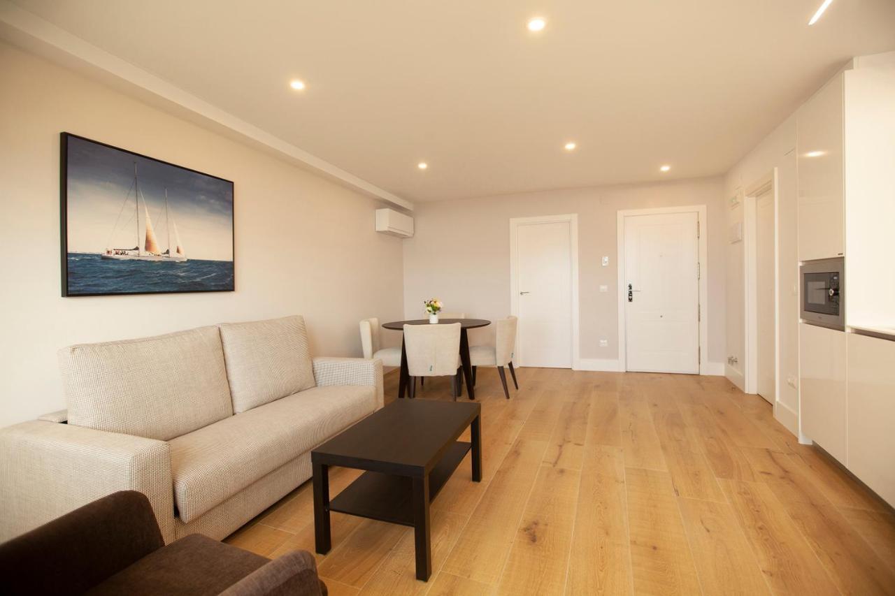 Apartamentos Reina Victoria Santander Bagian luar foto