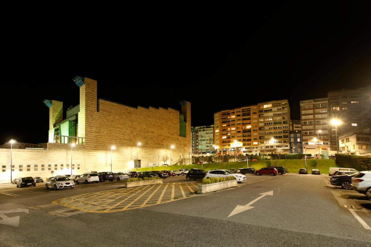 Apartamentos Reina Victoria Santander Bagian luar foto