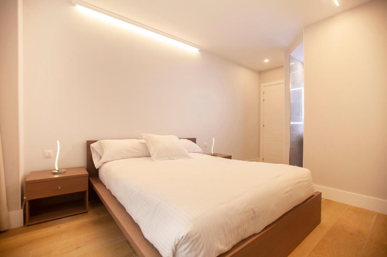Apartamentos Reina Victoria Santander Bagian luar foto